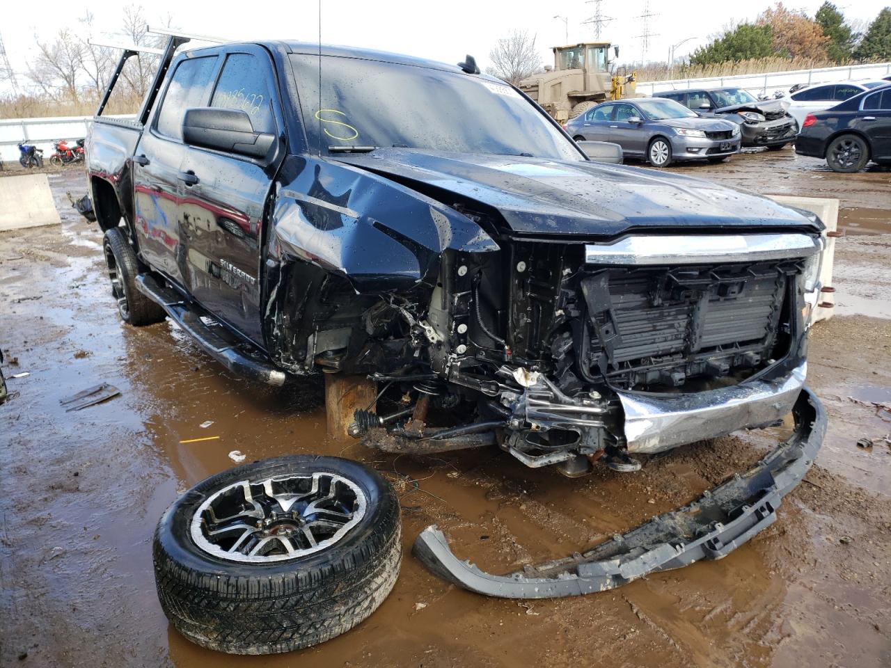 CHEVROLET SILVERADO 2018 with VIN 3GCUKNEC7JG183678 - Photo from auction