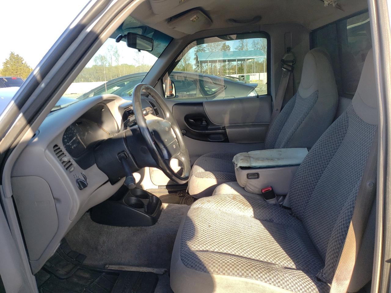 Photo 5 from auction – 1998 FORD RANGER with VIN 1FTYR10C2WUB22787