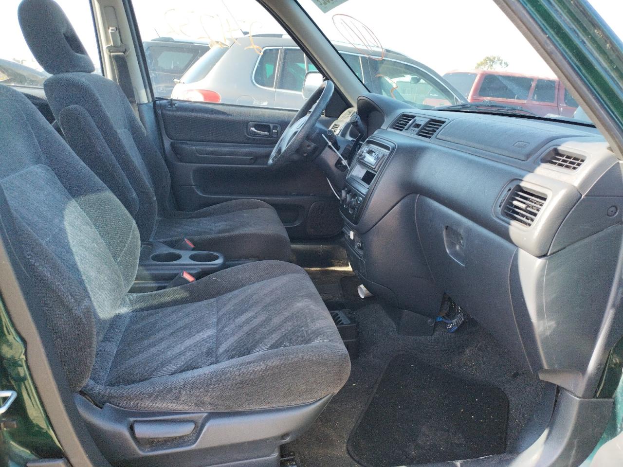 Photo 5 from auction – 2001 HONDA CR-V EX with VIN JHLRD18661C001201