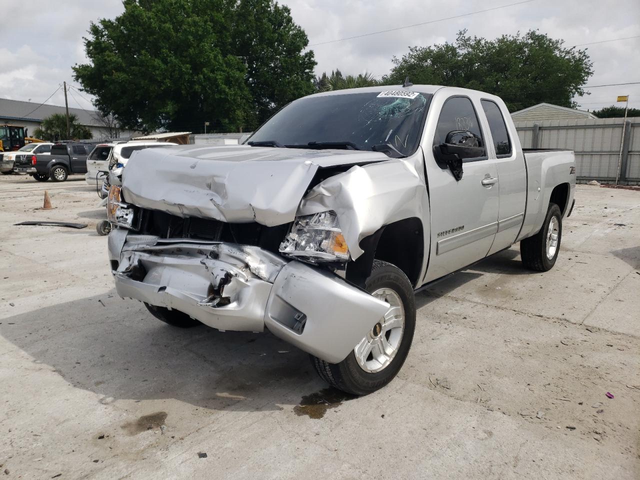 Photo 2 from auction – 2011 CHEVROLET SILVERADO with VIN 1GCRKTE36BZ103072