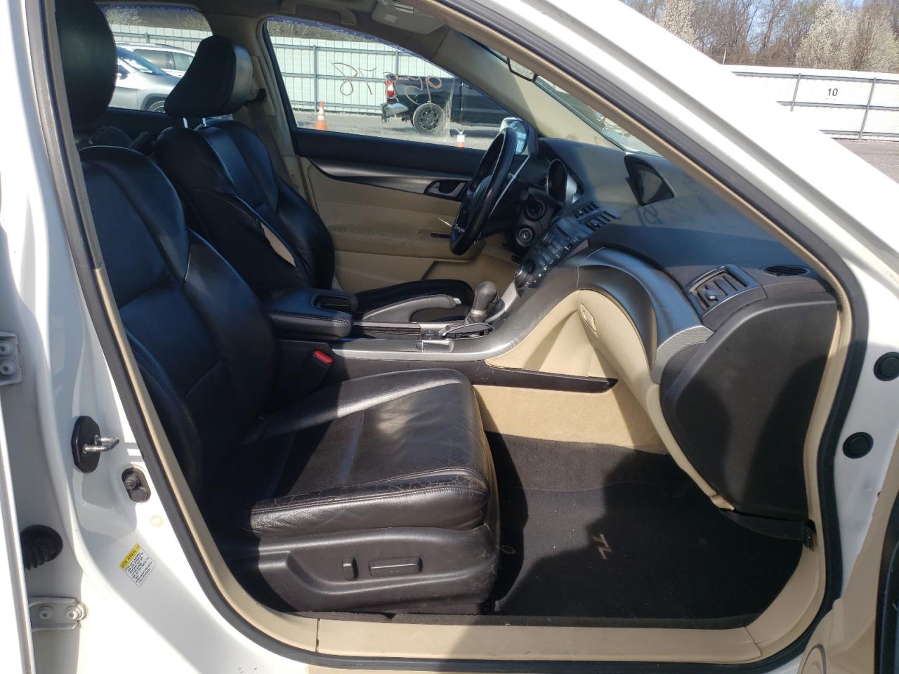 Photo 5 from auction – 2010 ACURA TL with VIN 19UUA8F27AA026694