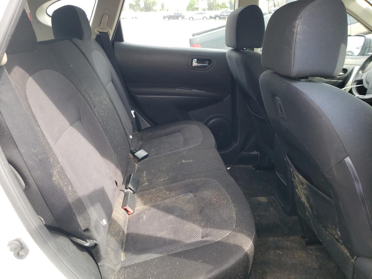 Photo 6 from auction – 2013 NISSAN ROGUE S with VIN JN8AS5MT4DW025460