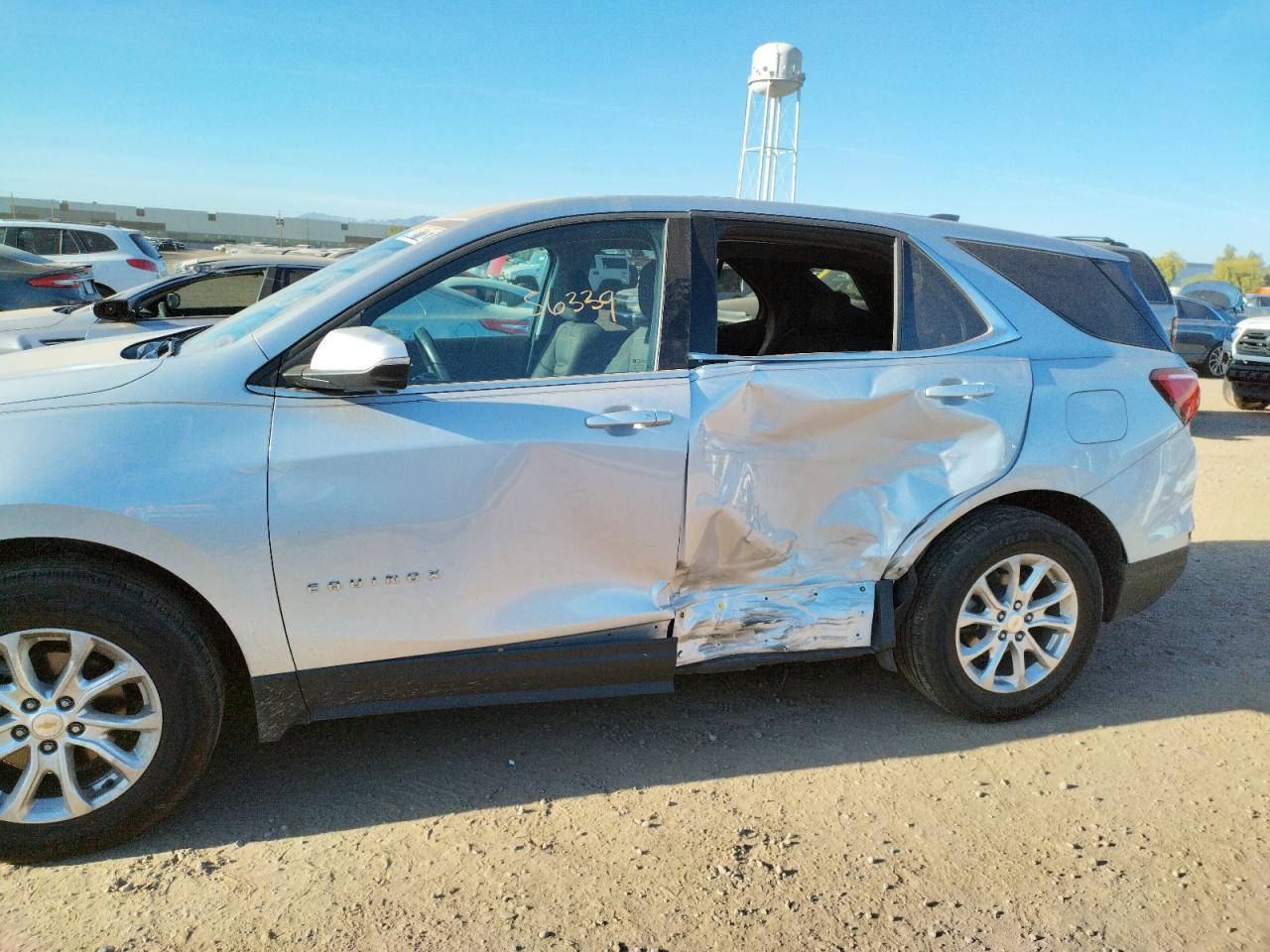Photo 9 from auction – 2018 CHEVROLET EQUINOX LT with VIN 2GNAXSEV4J6348349