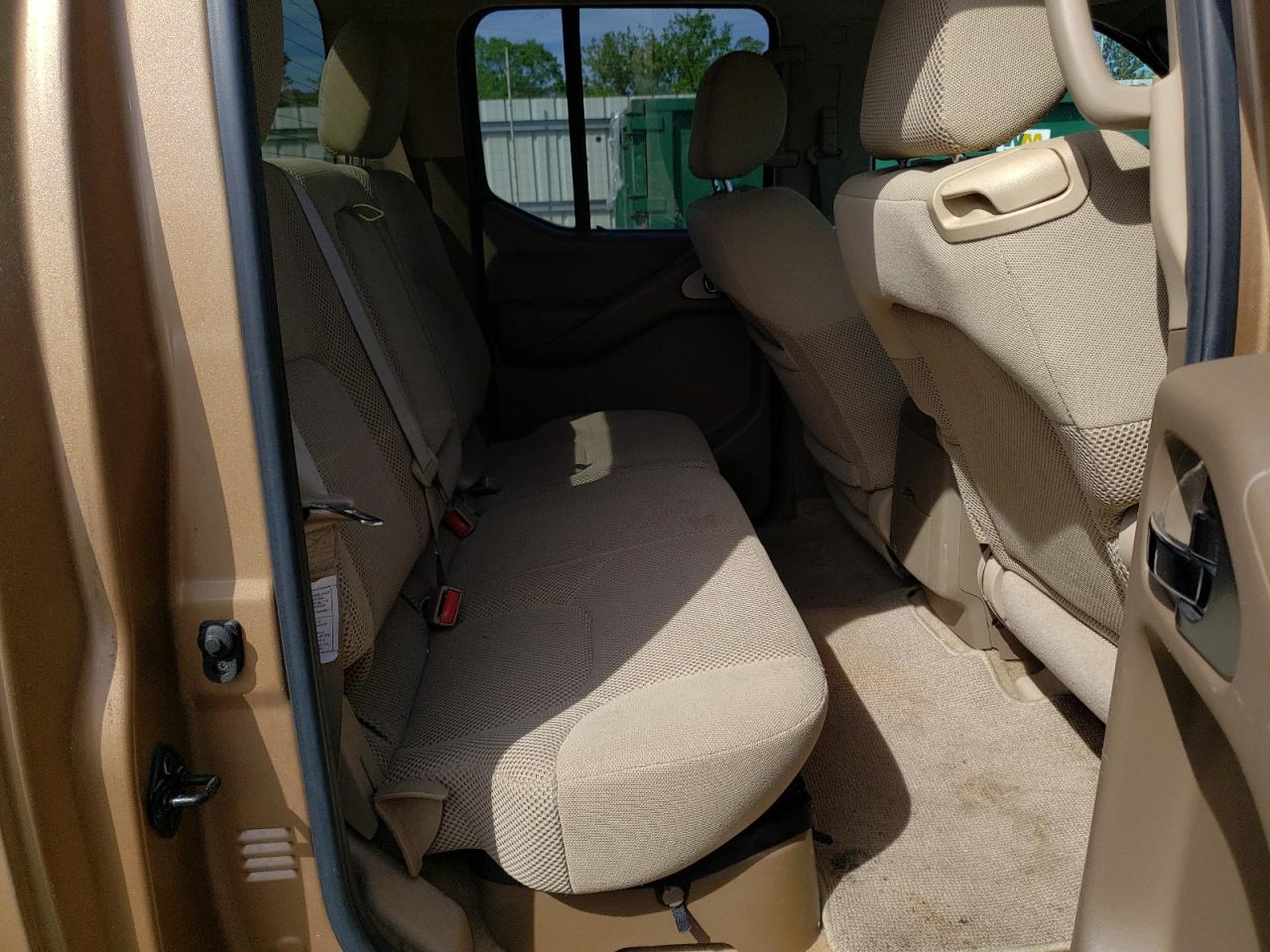 Photo 6 from auction – 2005 NISSAN FRONTIER C with VIN 1N6AD07U25C427121