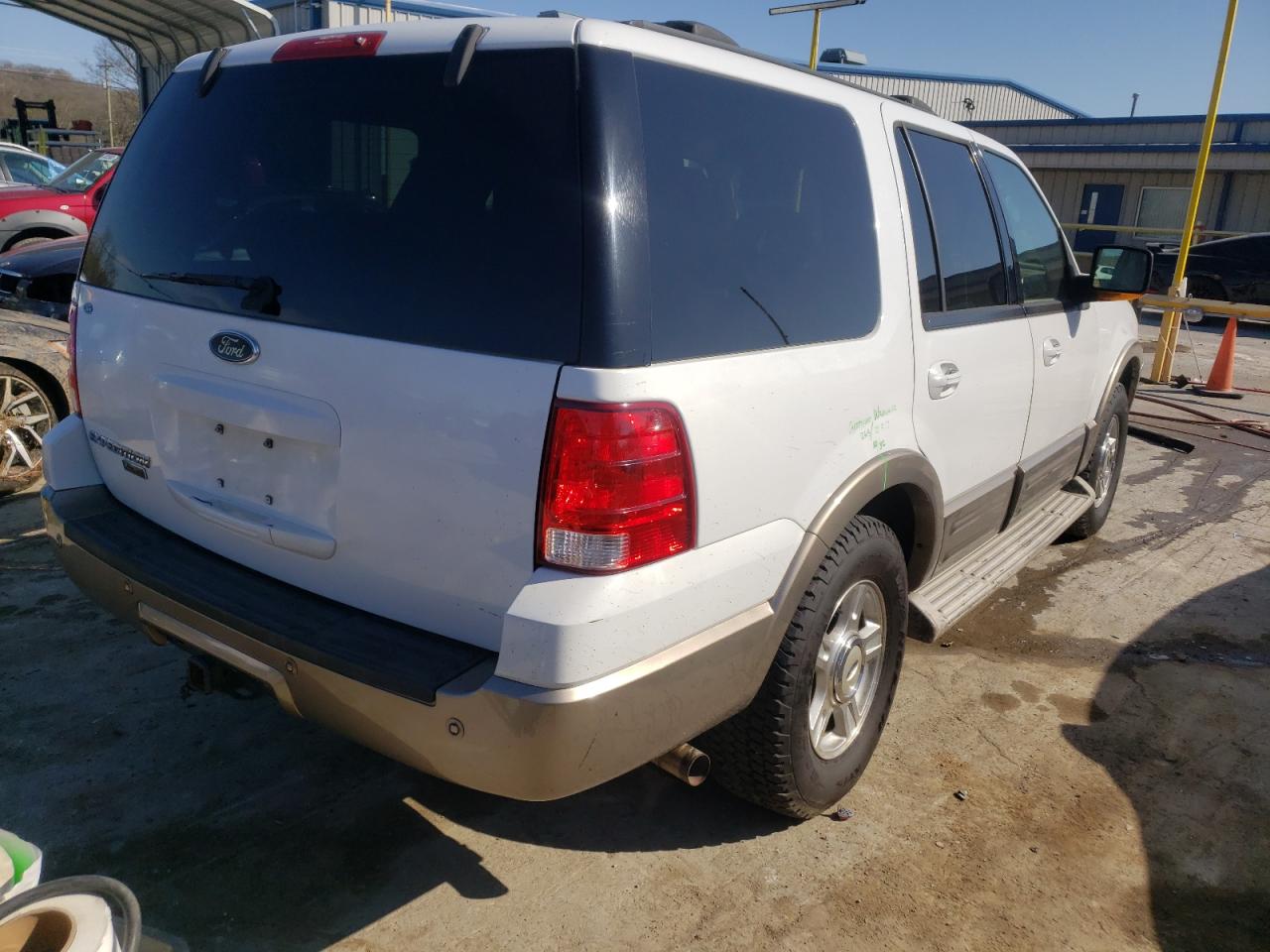 Photo 4 from auction – 2004 FORD EXPEDITION with VIN 1FMFU17L54LA74924