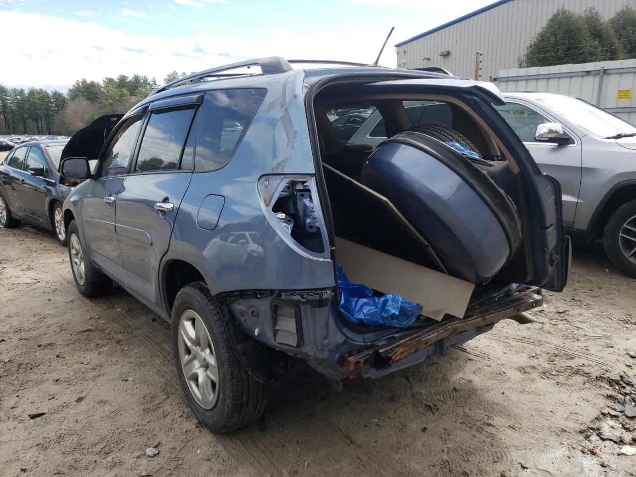 Photo 3 from auction – 2011 TOYOTA RAV4 with VIN 2T3BF4DV6BW145465
