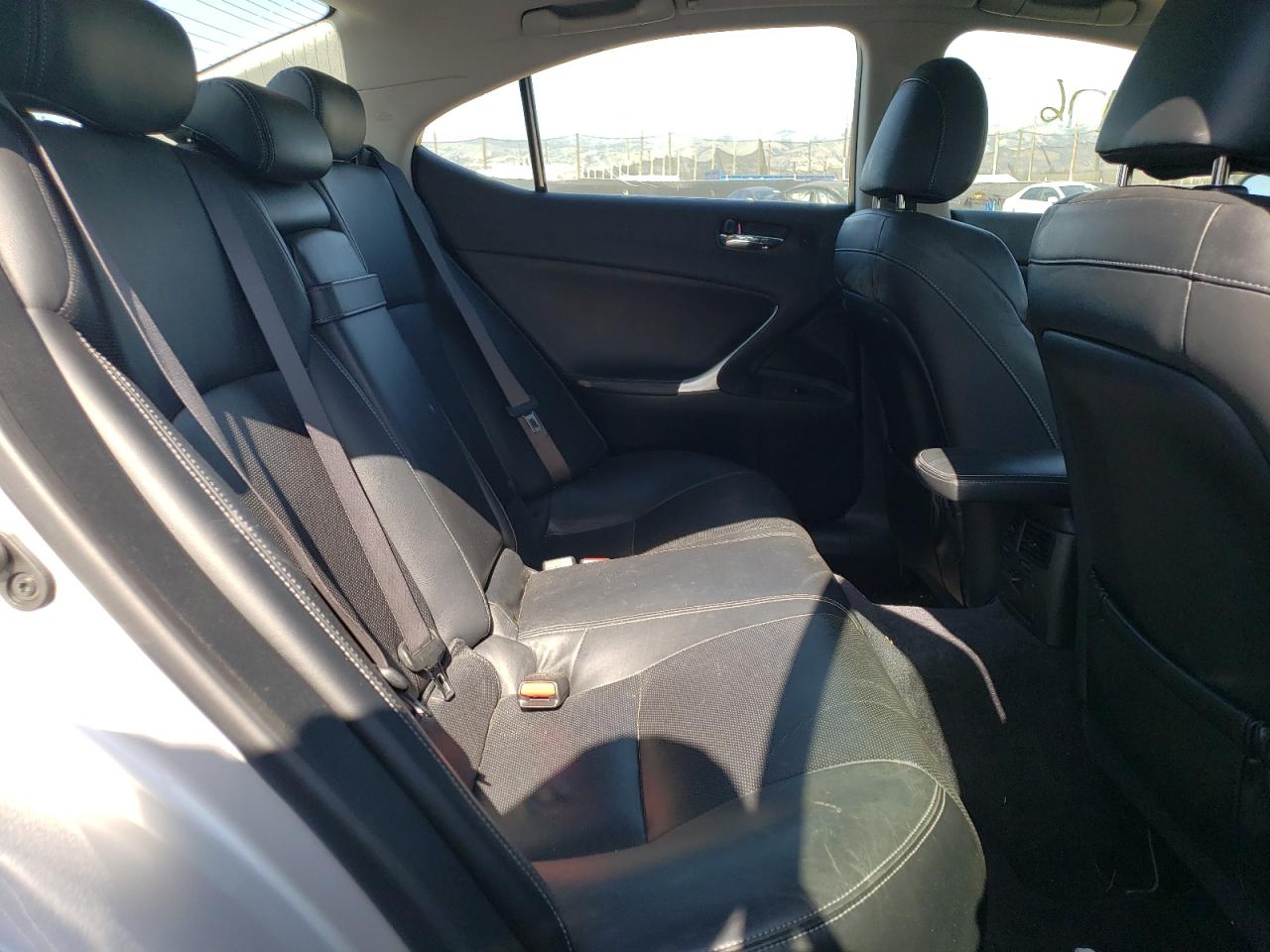 Photo 6 from auction – 2009 LEXUS IS 250 with VIN JTHBK262292084359