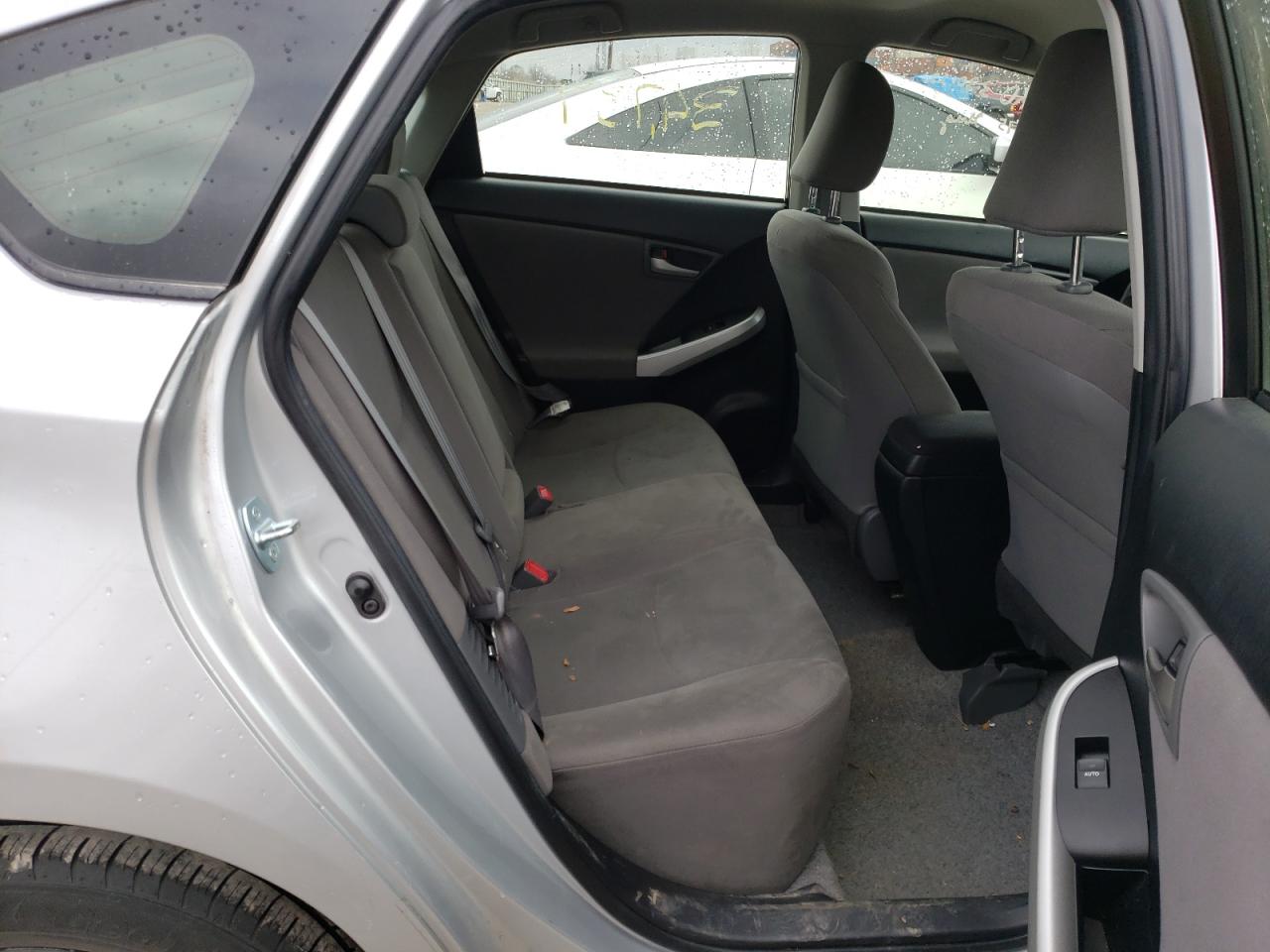Zdjęcie 6 z aukcji – 2015 TOYOTA PRIUS z VIN JTDKN3DU5F0430754