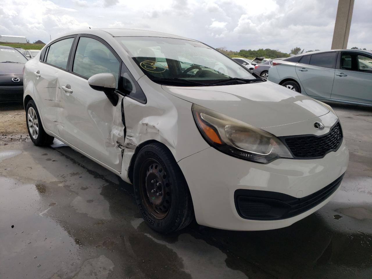 KIA RIO LX 2015 with VIN KNADM4A39F6480578 - Photo from auction