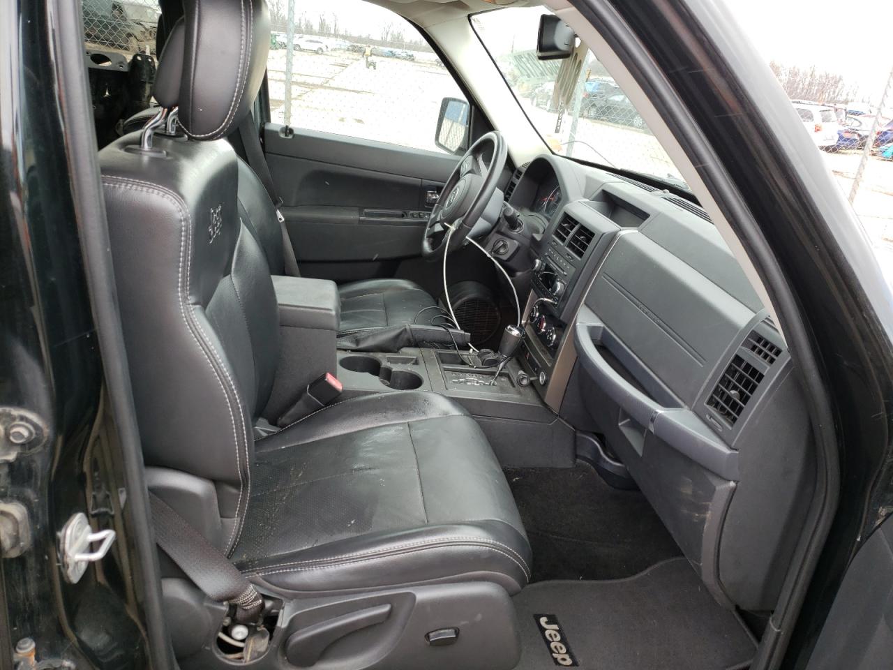 Photo 5 from auction – 2012 JEEP LIBERTY SP with VIN 1C4PJMAK8CW210754