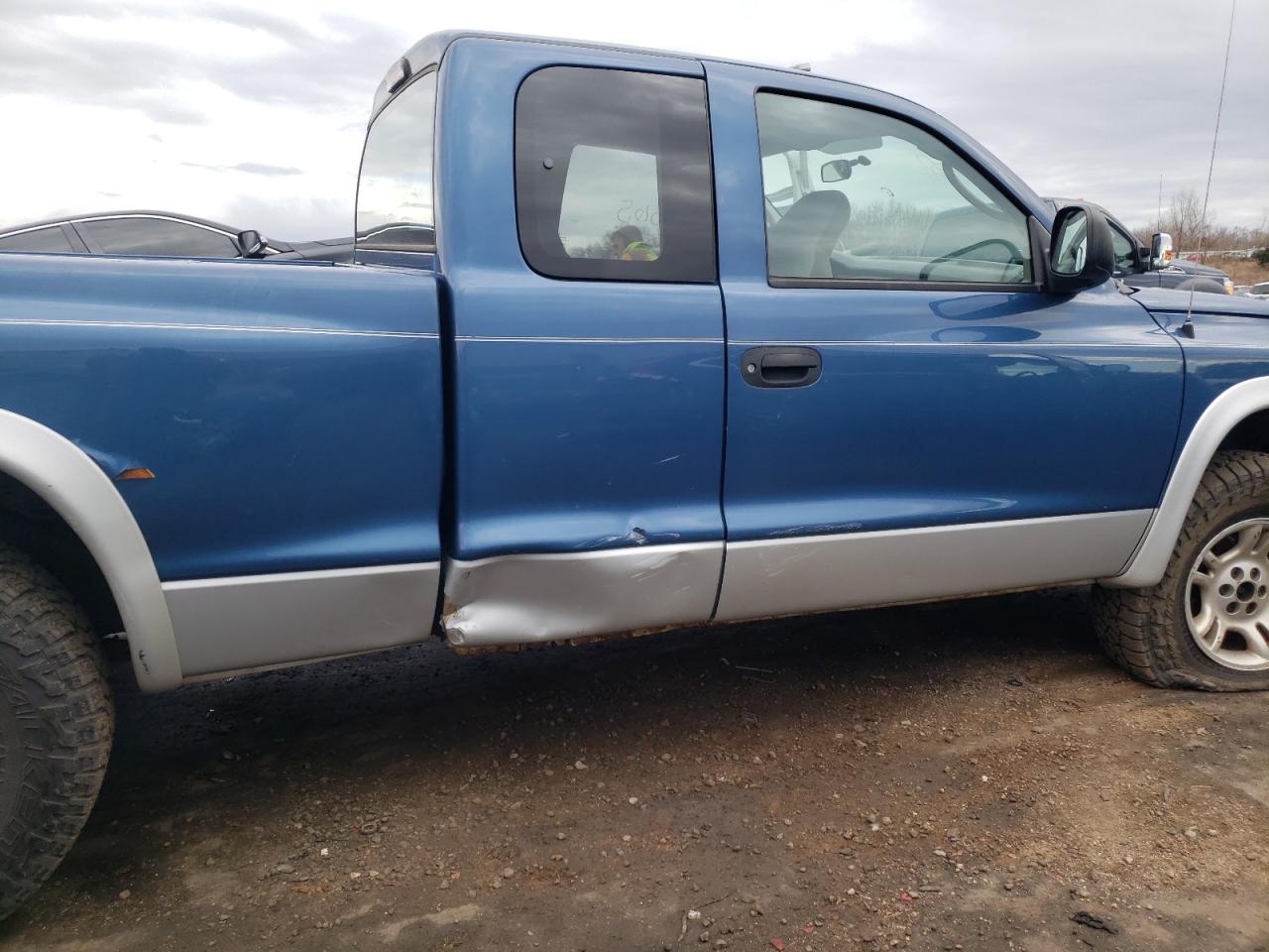 Photo 9 from auction – 2003 DODGE DAKOTA SLT with VIN 1D7GG42N63S185048