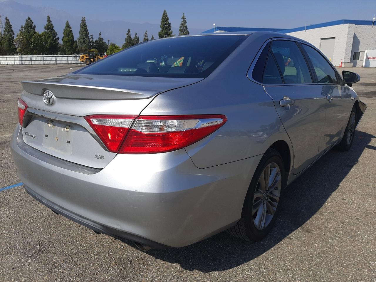 Photo 4 from auction – 2016 TOYOTA CAMRY LE with VIN 4T1BF1FK5GU185585