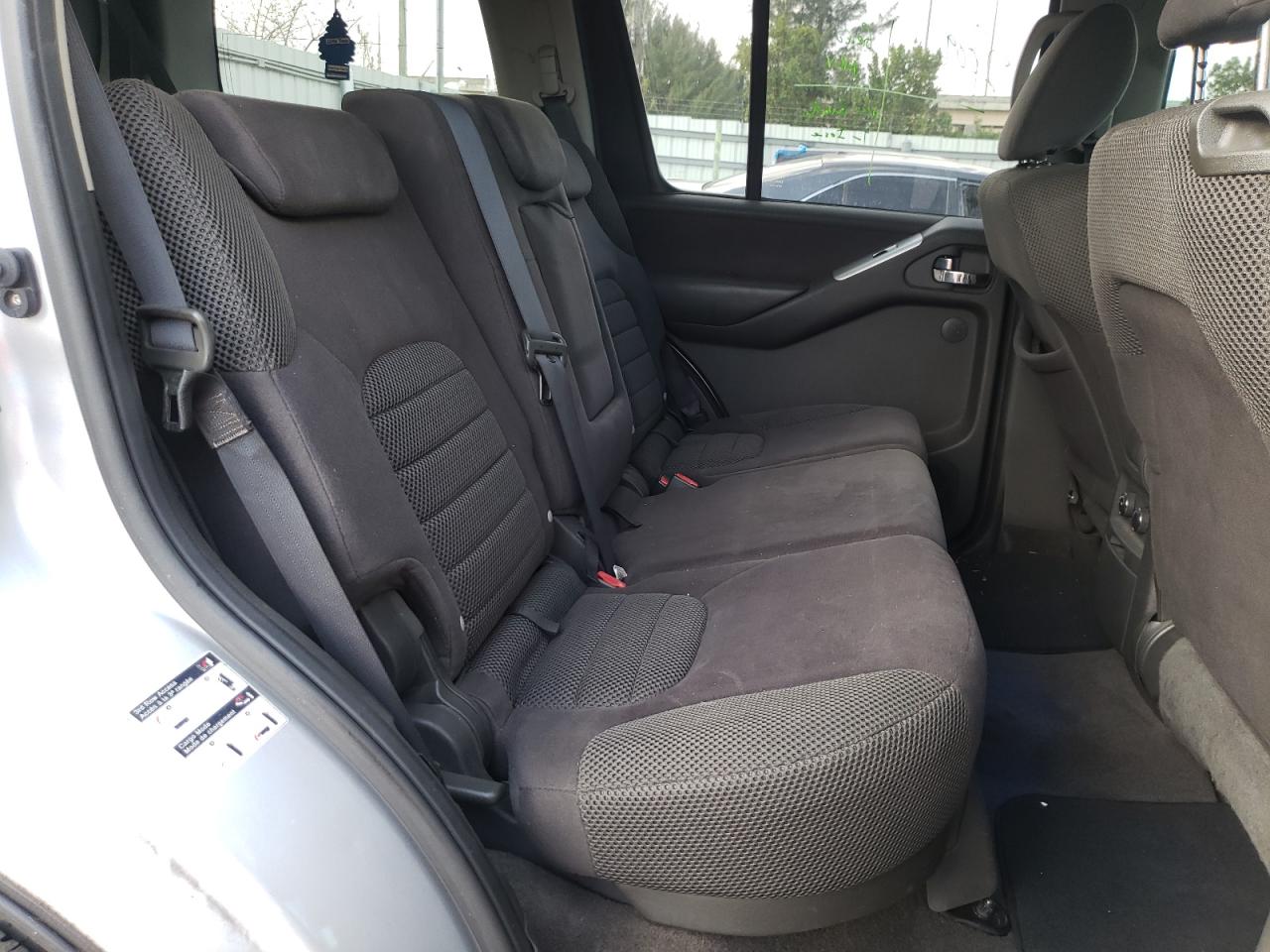 Photo 6 from auction – 2010 NISSAN PATHFINDER with VIN 5N1AR1NN9AC616795