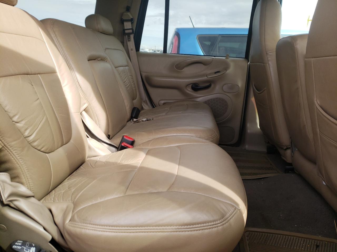 Photo 6 from auction – 2000 FORD EXPEDITION with VIN 1FMRU1563YLB18578