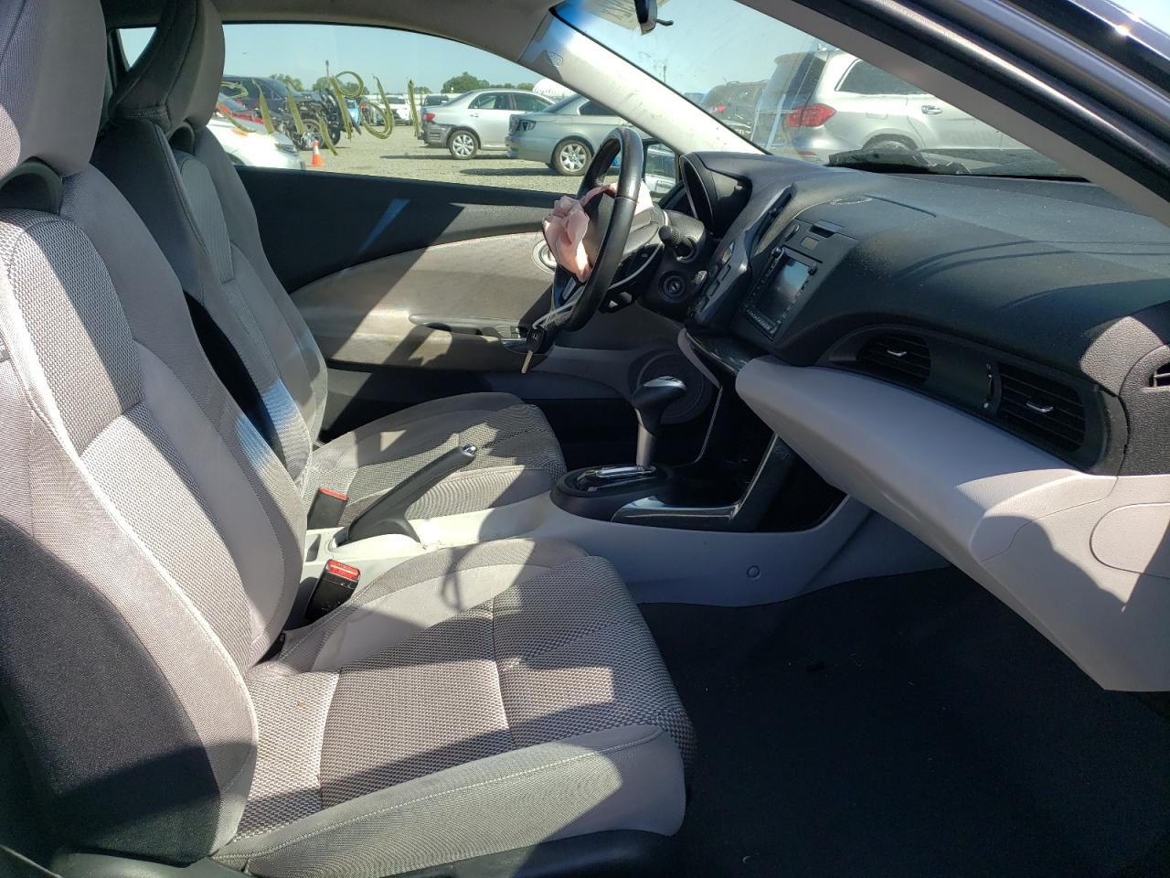 Photo 5 from auction – 2011 HONDA CR-Z EX with VIN JHMZF1D66BS002920