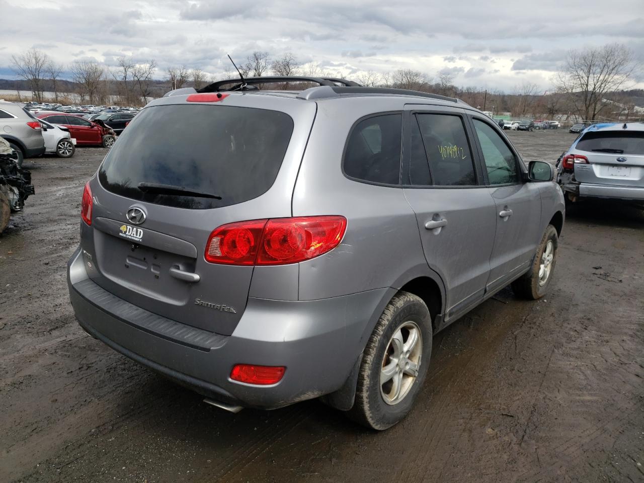 Foto 4 de la subasta – 2007 HYUNDAI SANTA FE G con VIN 5NMSG13D97H100682