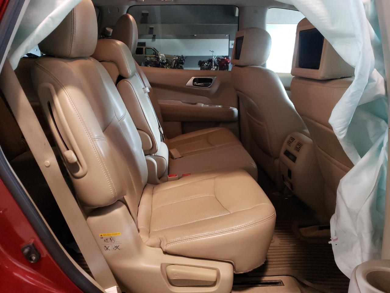 Photo 6 from auction – 2014 NISSAN PATHFINDER with VIN 5N1AR2MM4EC620645