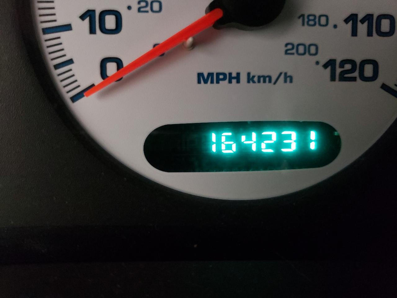 Photo 8 from auction – 2000 DODGE INTREPID with VIN 2B3HD46RXYH101317