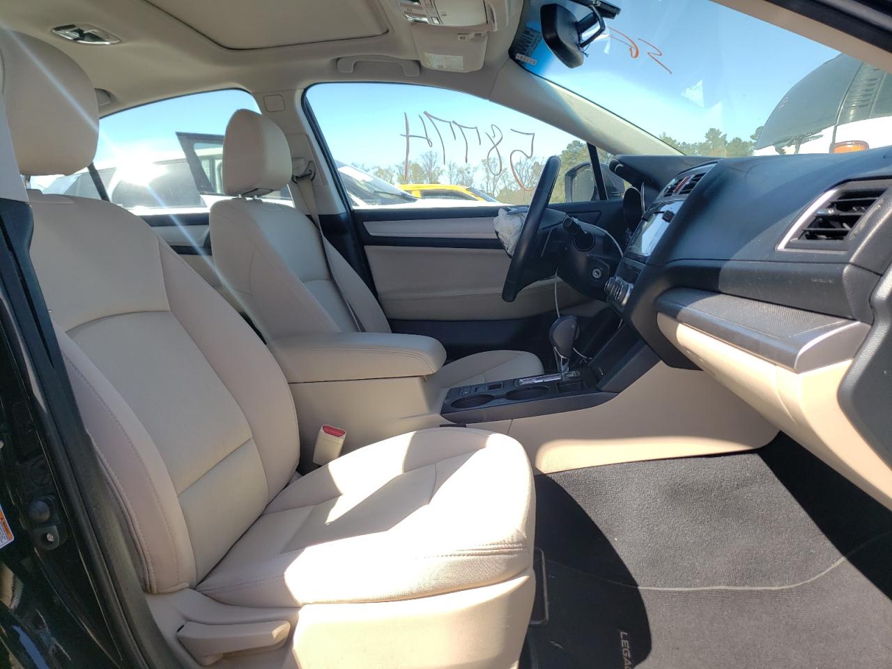Photo 5 from auction – 2016 SUBARU LEGACY 2.5 with VIN 4S3BNBD61G3055361