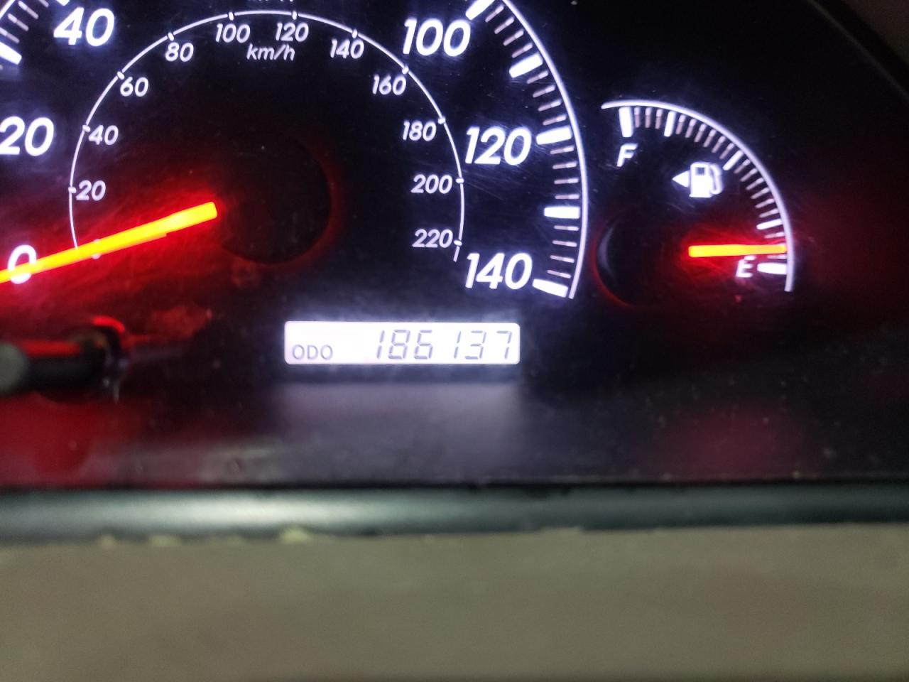 Photo 8 from auction – 2005 TOYOTA CAMRY LE with VIN 4T1BE32K05U061256