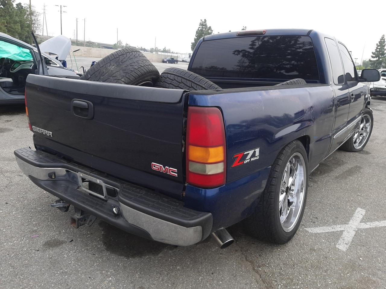 Photo 4 from auction – 2005 GMC NEW SIERRA with VIN 1GTEC19V05Z357716