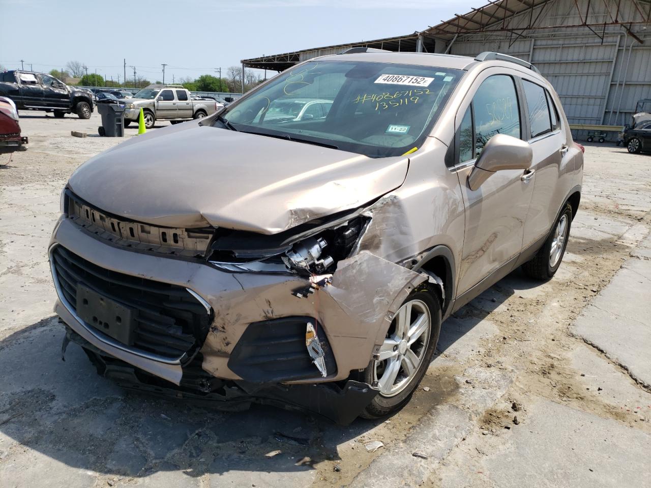 Photo 2 from auction – 2019 CHEVROLET TRAX 1LT with VIN 3GNCJLSB8KL135119