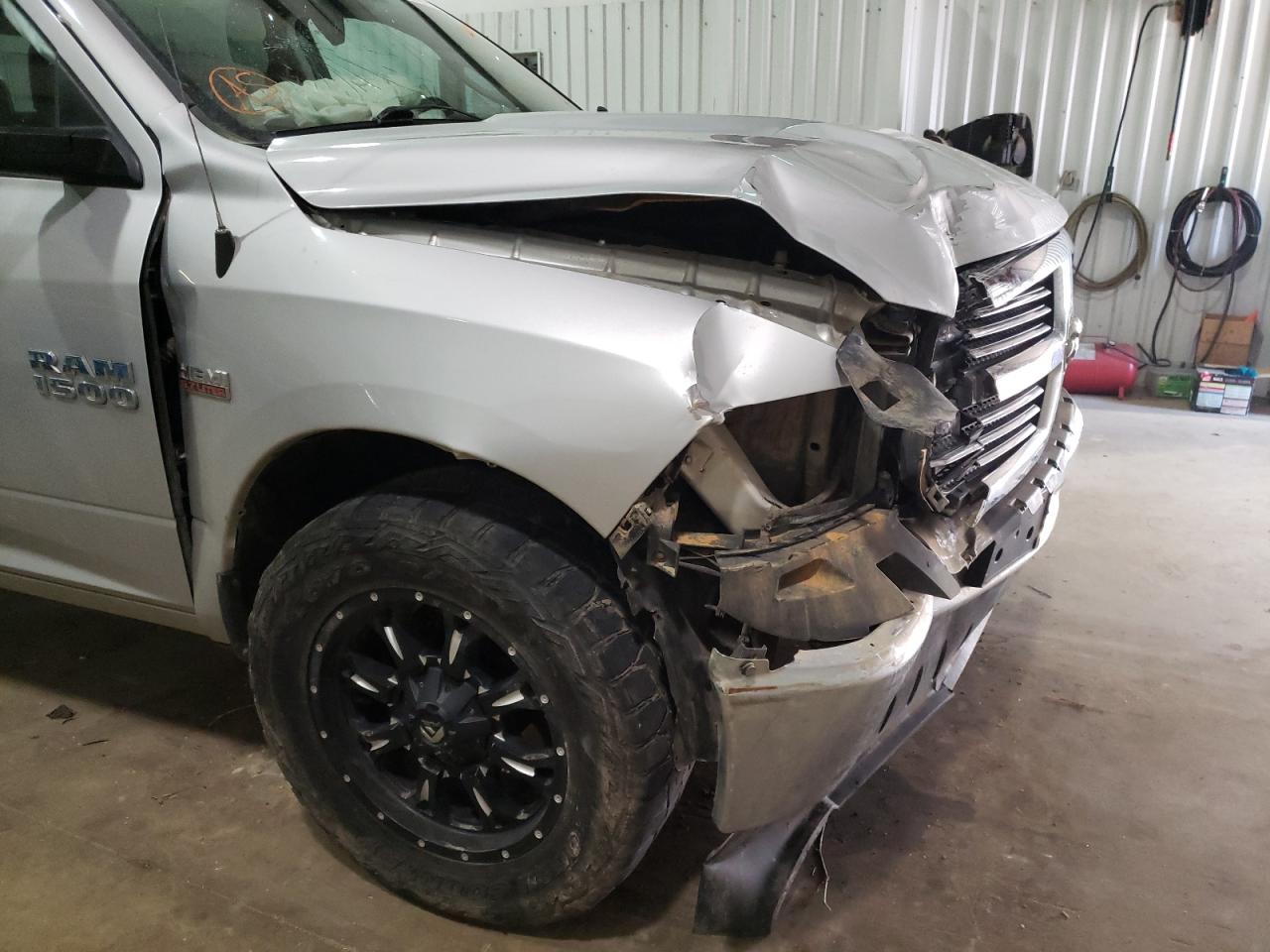 Photo 9 from auction – 2014 RAM 1500 SLT with VIN 1C6RR6GT6ES366175