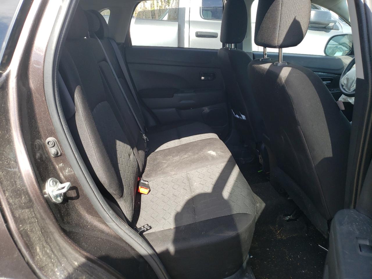 Photo 6 from auction – 2021 MITSUBISHI OUTLANDER with VIN JA4APUAU8MU010471