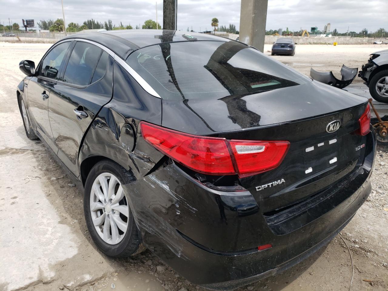 Photo 3 from auction – 2015 KIA OPTIMA EX with VIN 5XXGN4A74FG441561