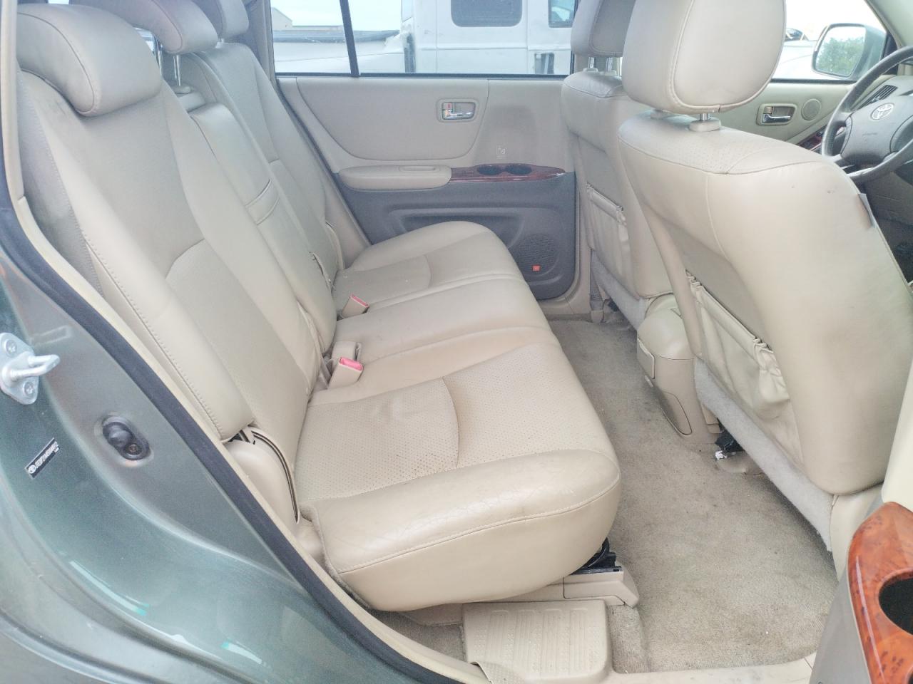 Photo 6 from auction – 2005 TOYOTA HIGHLANDER with VIN JTEDP21A450044912
