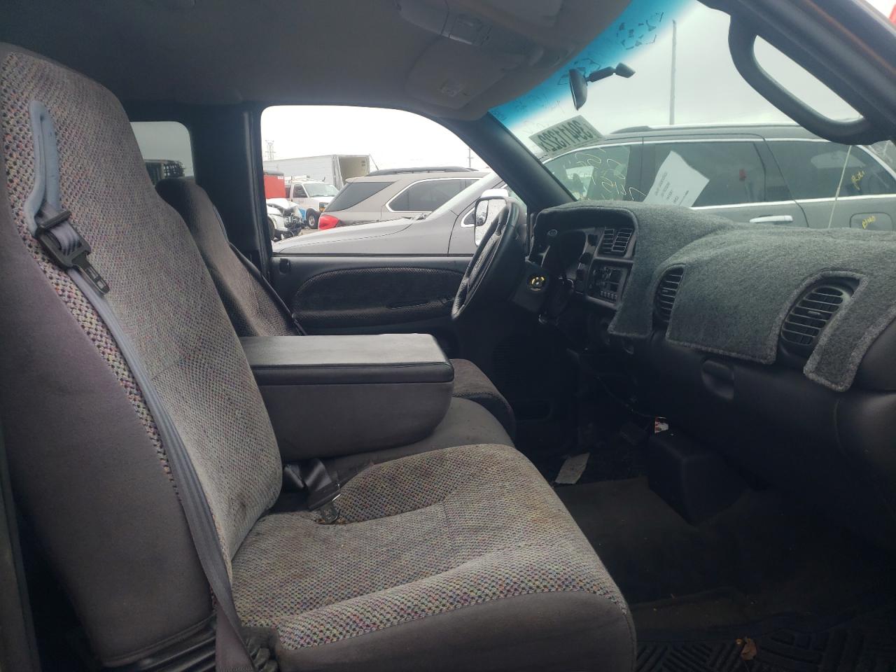 Photo 5 from auction – 2001 DODGE B2500 with VIN 3B7KC23631G745141