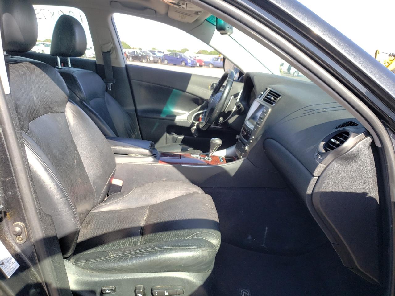 Photo 5 from auction – 2006 LEXUS IS 250 with VIN JTHBK262562017850