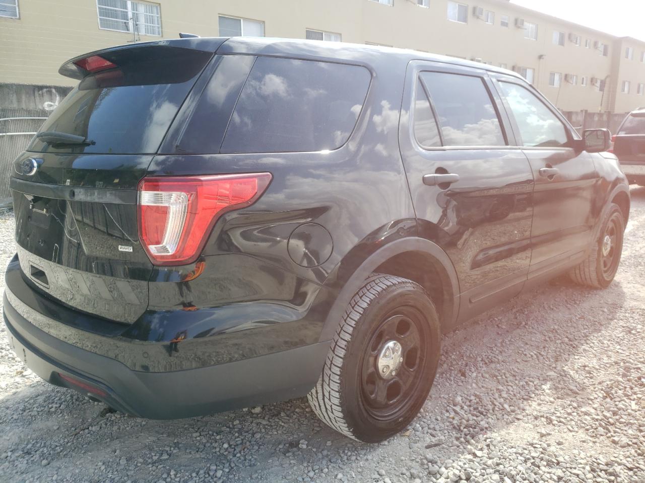 Photo 4 from auction – 2016 FORD EXPLORER P with VIN 1FM5K8AR5GGB89107