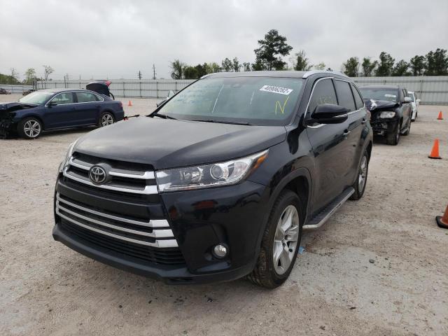 Photo 2 from auction – 2017 TOYOTA HIGHLANDER with VIN 5TDYZRFH7HS216172