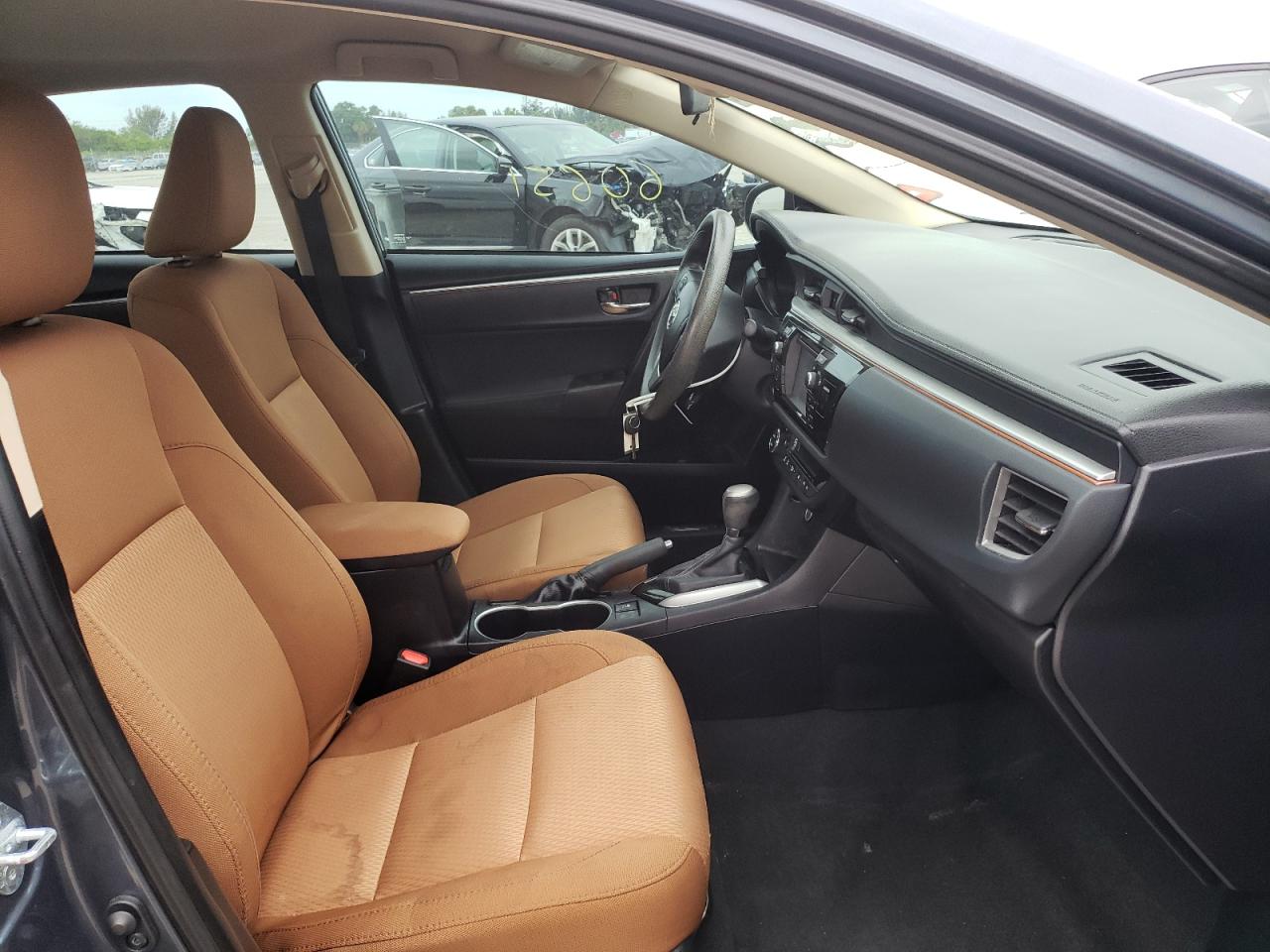 Photo 5 from auction – 2015 TOYOTA COROLLA L with VIN 2T1BURHE0FC413374