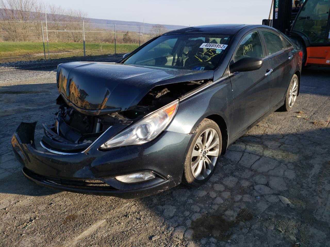 Photo 2 from auction – 2012 HYUNDAI SONATA SE with VIN 5NPEC4AB7CH433181