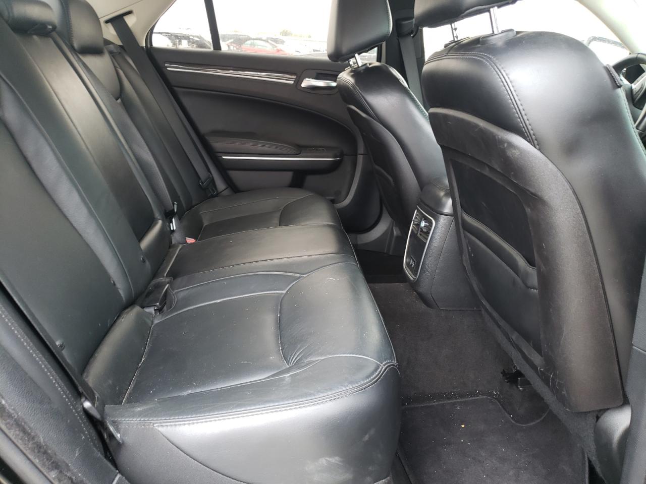 Photo 6 from auction – 2015 CHRYSLER 300 LIMITE with VIN 2C3CCAAG8FH833141
