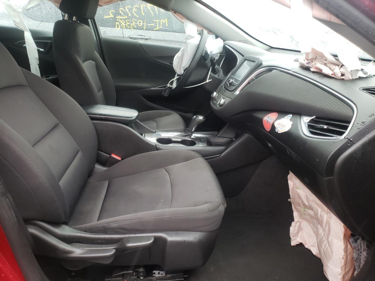 Photo 5 from auction – 2018 CHEVROLET MALIBU LT with VIN 1G1ZD5ST4JF158123