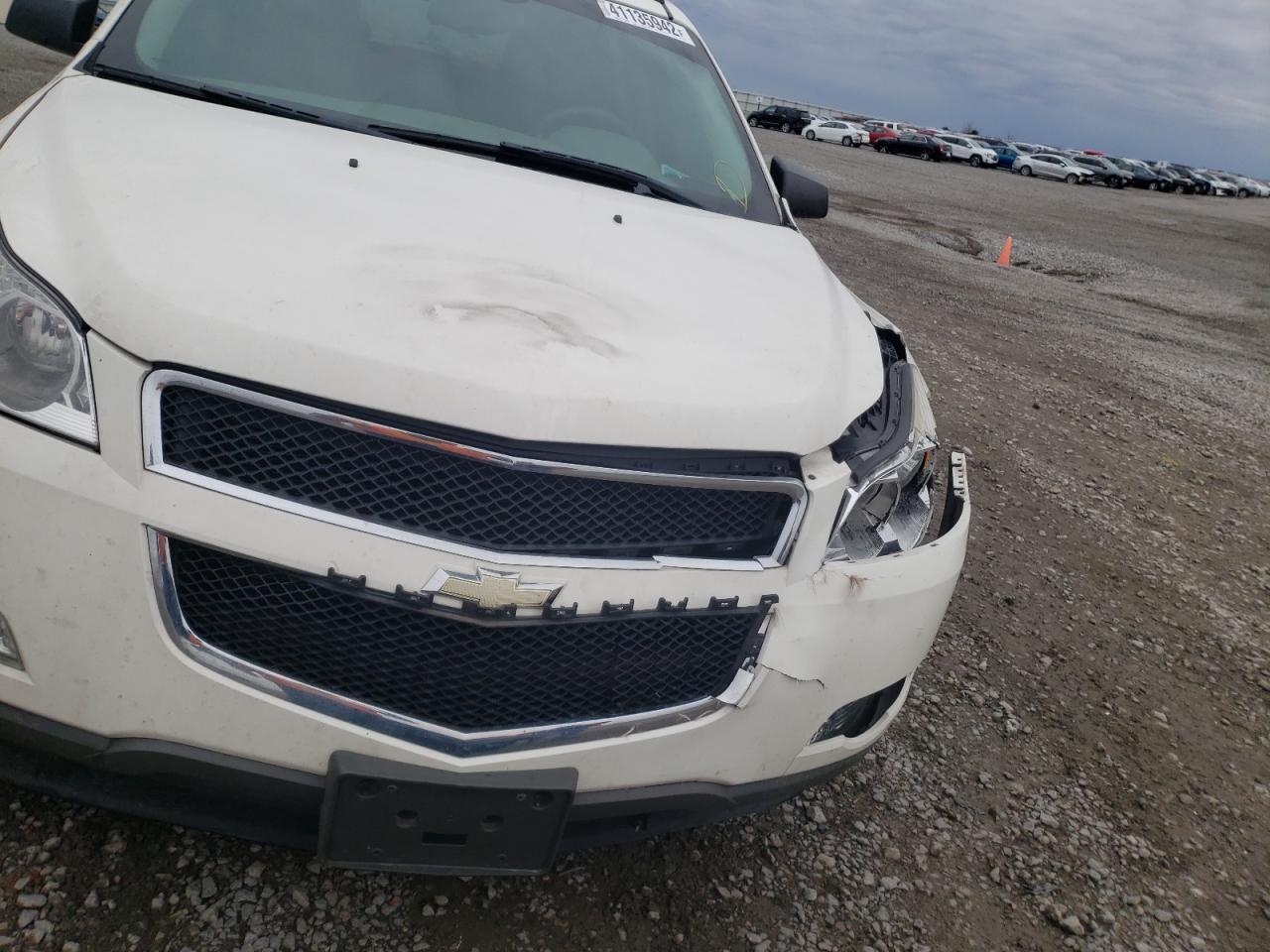 Photo 9 from auction – 2012 CHEVROLET TRAVERSE L with VIN 1GNKRFED7CJ147760