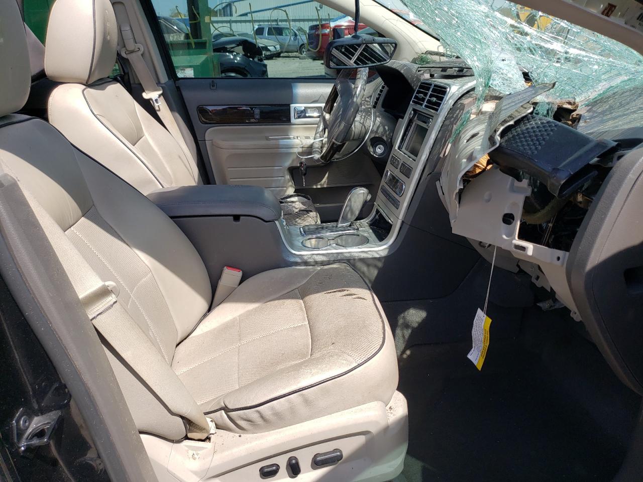 Photo 5 from auction – 2010 LINCOLN MKX with VIN 2LMDJ6JC4ABJ00449