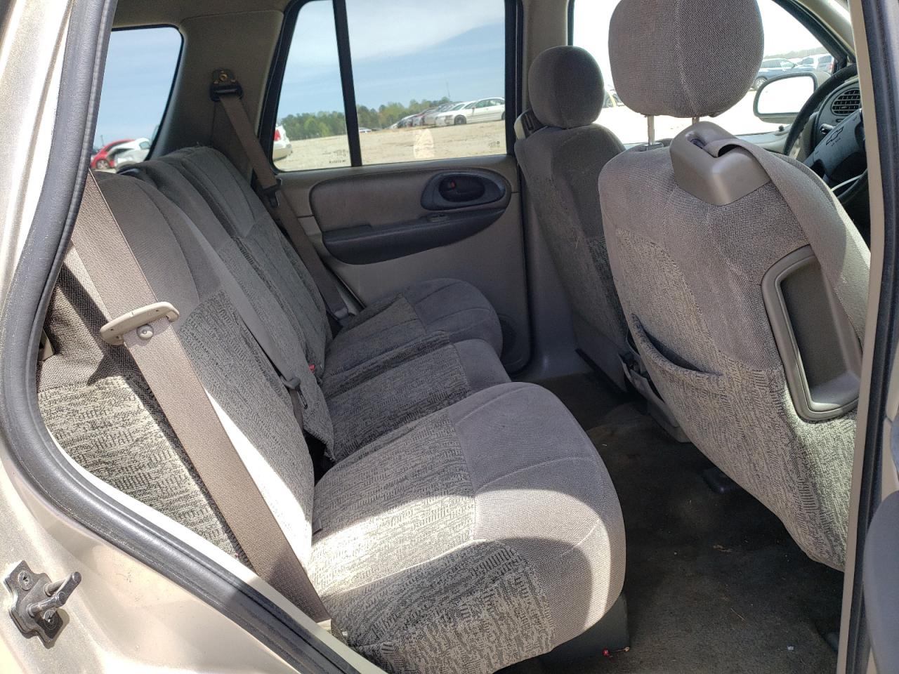 Photo 6 from auction – 2003 CHEVROLET TRAILBLAZE with VIN 1GNDS13S532241373