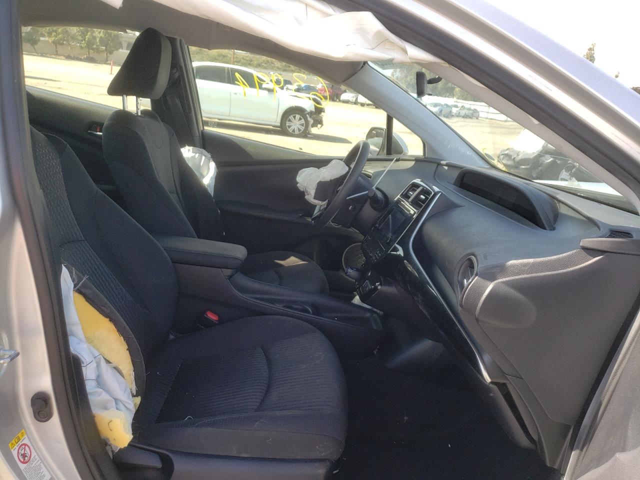Photo 5 from auction – 2016 TOYOTA PRIUS with VIN JTDKBRFU5G3525260
