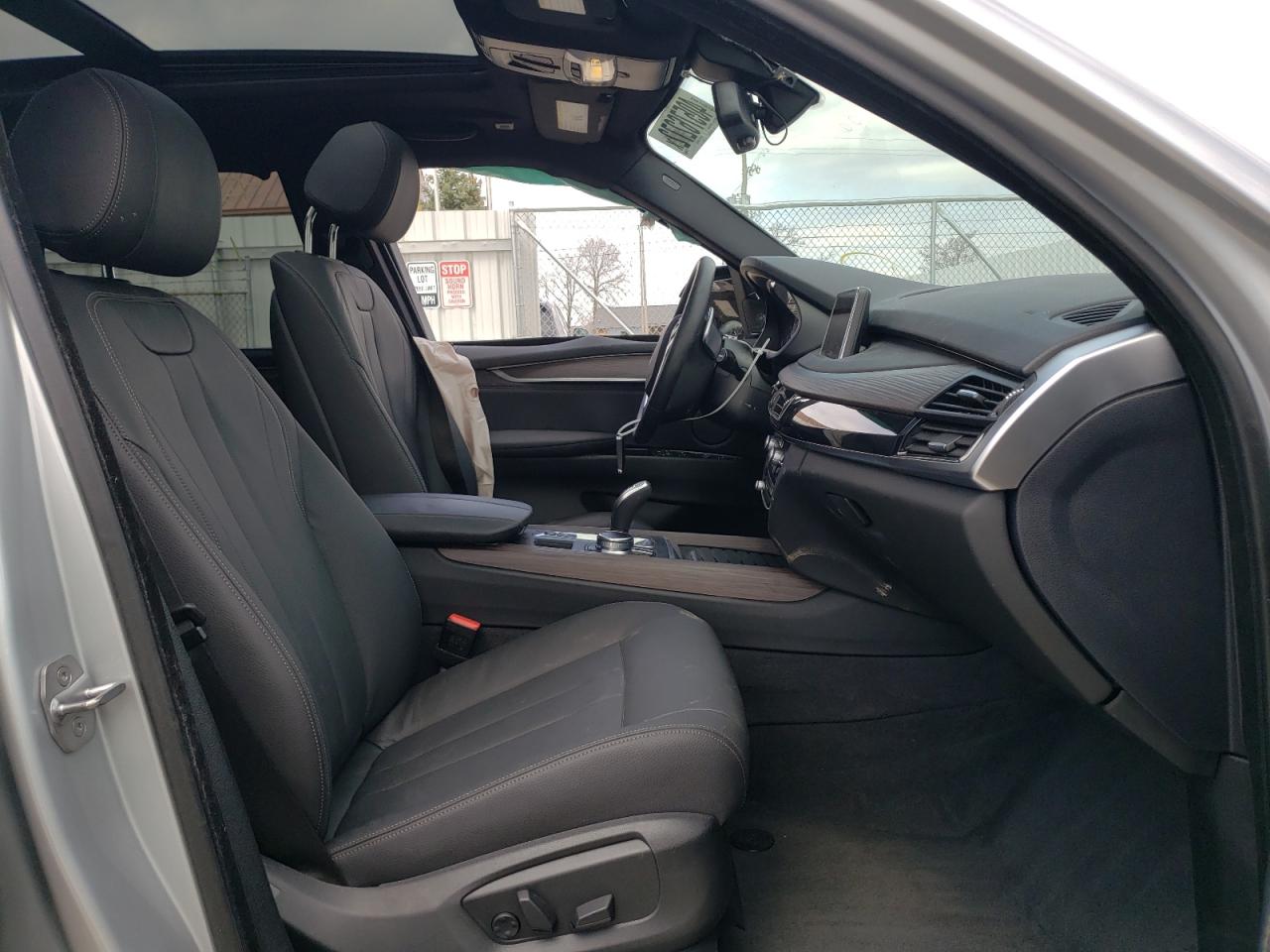 Photo 5 from auction – 2018 BMW X5 XDRIVE3 with VIN 5UXKR0C51JL072930