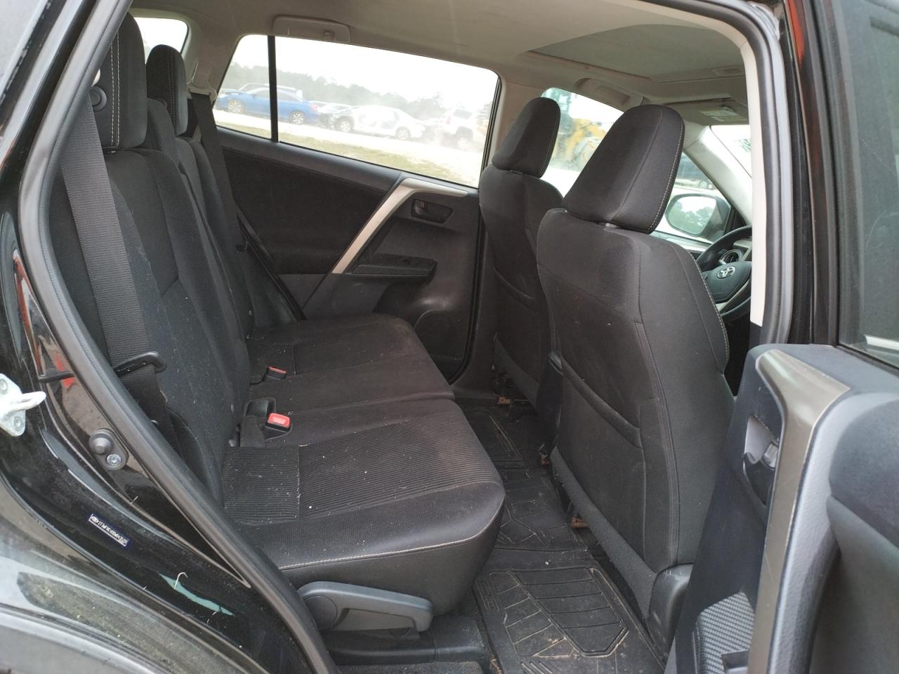 Photo 6 from auction – 2013 TOYOTA RAV4 XLE with VIN 2T3WFREV0DW043529