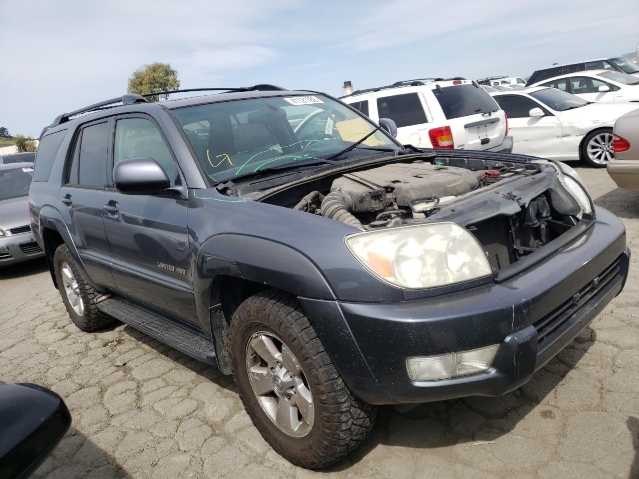 TOYOTA 4RUNNER LI 2005 with VIN JTEBU17R450073852 - Photo from auction