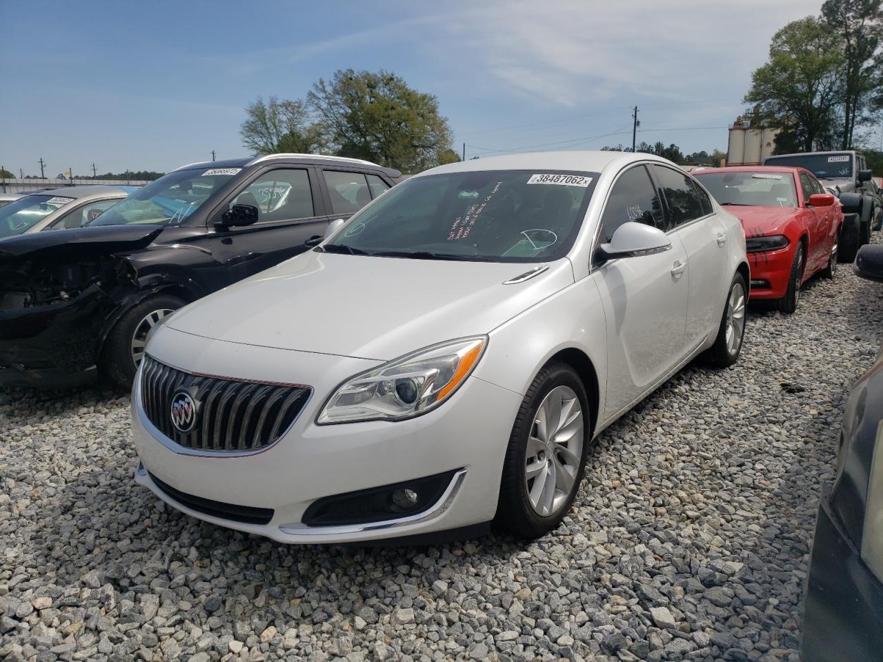 Photo 2 from auction – 2016 BUICK REGAL with VIN 2G4GK5EX9G9144136