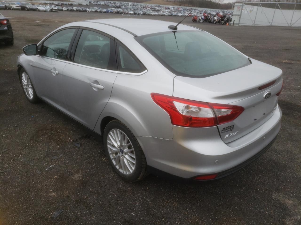 صورة رقم 3 من المزاد - 2012 FORD FOCUS SEL مع VIN 1FAHP3H25CL474024