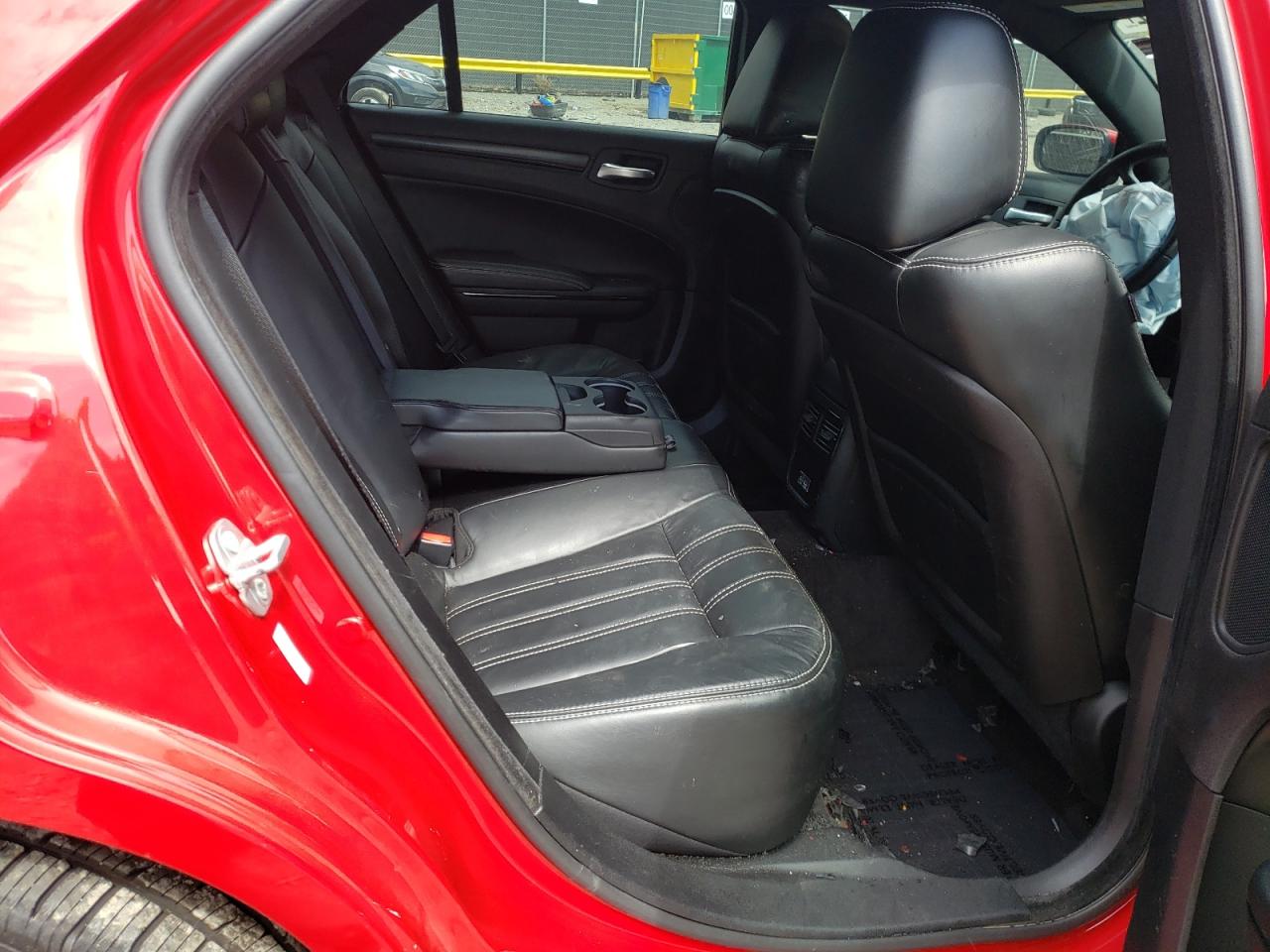 Photo 16 from auction – 2016 CHRYSLER 300 S with VIN 2C3CCAGG7GH304885