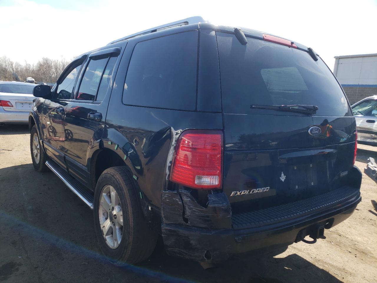 Photo 3 from auction – 2003 FORD EXPLORER L with VIN 1FMDU75KX3ZB04435