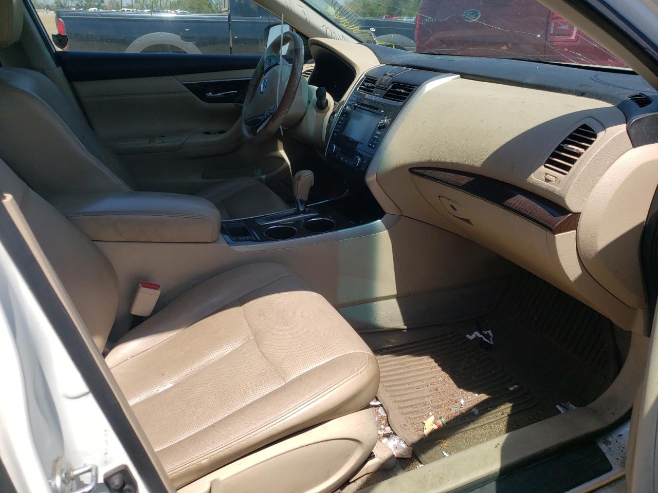 Photo 5 from auction – 2014 NISSAN ALTIMA 2.5 with VIN 1N4AL3AP1EN334546